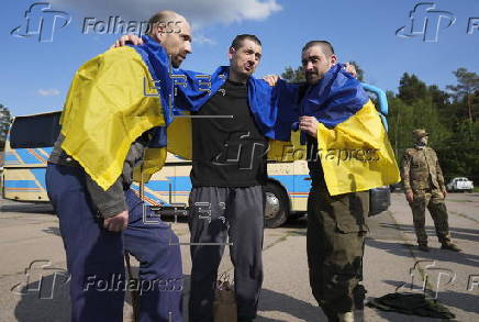 Russia and Ukraine exchange prisoners of war