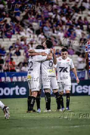 Partida entre Fortaleza e Santos pelo Campeonato Brasileiro