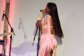Show da cantora kaê guajajara na vila itororó m são paulo