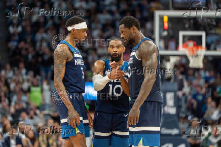 NBA: Playoffs-Los Angeles Lakers at Minnesota Timberwolves