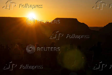 Summer tourism season begins at Grand Canyon National Park