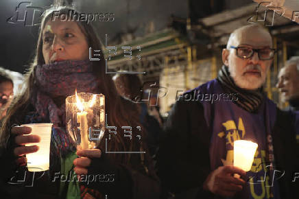 Docentes y estudiantes marchan en Buenos Aires por educación pública