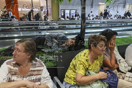 Russia suspends flights at several airports due to armed conflict with Ukraine