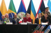 Sheinbaum convoca en la CELAC a una cumbre económica en medio de la guerra arancelaria