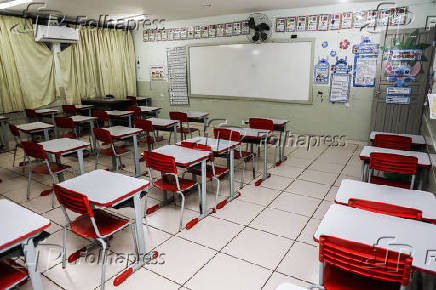 Sala de aula de escola pública no PR
