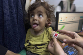 Madres, bebés y médicos hambrientos en el único hospital que trata la desnutrición en Gaza