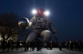 Cosmonaut-shaped inflatable installed in Crimea ahead of Cosmonautics Day celebrations
