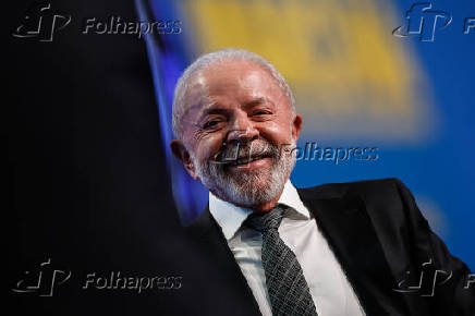 Lula participa da Marcha dos Prefeitos em Brasília