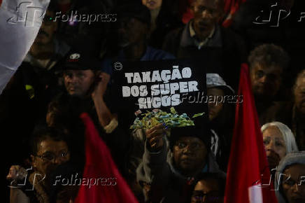Protesto pela Taxação dos Super-Ricos