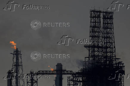 FILE PHOTO: Mexico state oil firm Pemex's Ciudad Madero refinery