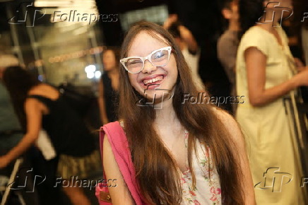 A atriz Joana Mocarzel foi ao evento