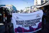 Campesinos guatemaltecos bloquean carreteras en repudio por detención de líderes indígenas