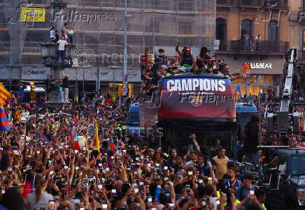 FC Barcelona celebrate winning LaLiga