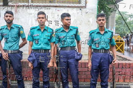 Protest in Dhaka after police clashed with pro-Hasina activists