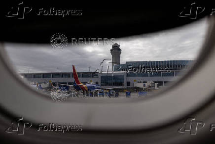 Air traffic controller shortage amid U.S. government shutdown