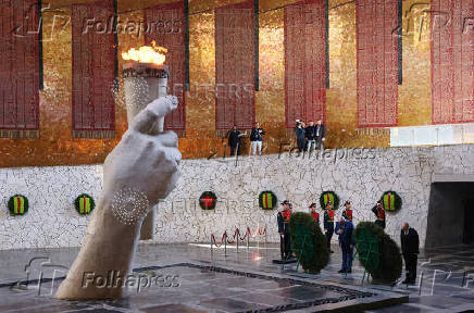 Russian President Putin and Belarusian President Lukashenko visit Volgograd ahead of May 9 Victory Day