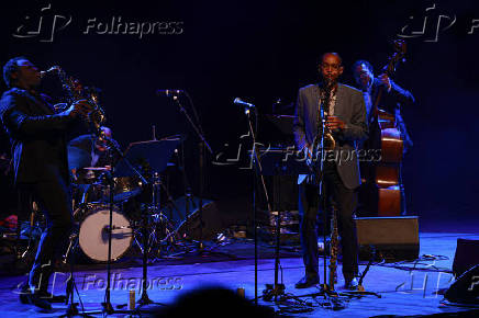 Show do brian blade e the fellowship band no c6 fest em são paulo