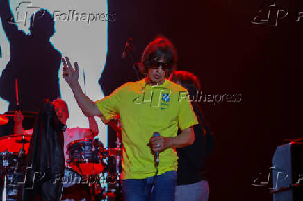 Richard aschroft se apresenta no blues and rock