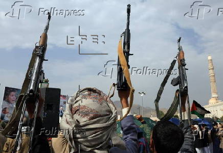 Houthis protest against Israeli attacks on Gaza and US support