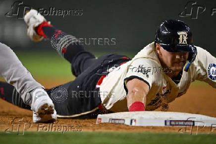 MLB: Atlanta Braves at Texas Rangers
