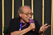 Ruy castro e isabel lustosa conversam sobre o livro 