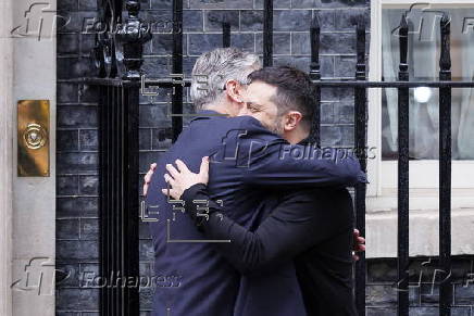 UK Prime Minister Starmer meets Ukrainan President Zelensky ahead of Trump?Putin talks in Alaska