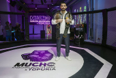 El campeón del mundo del peso ligero de artes marciales mixtas, el español Ilia Topuria, comparece este viernes en una rueda de prensa, en Madrid