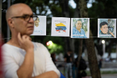 Mujeres familiares de jóvenes detenidos en Venezuela piden una reunión con el fiscal