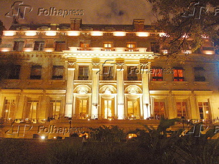Fachada do Hyatt, hotel cuja diária