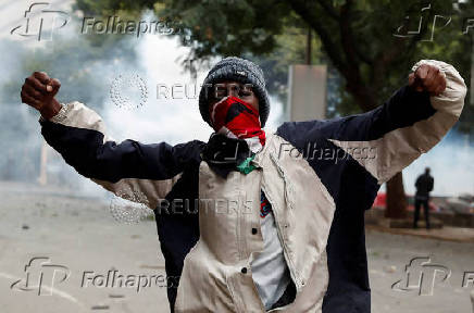 Protests in Kenya over death of blogger in custody last week