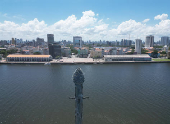 Vista aérea  da Torre de Cristal, Parque das Esculturas
