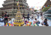 Thailand celebrates Songkran festival