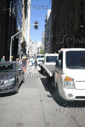 Guinchos fazem protesto no Centro de SP