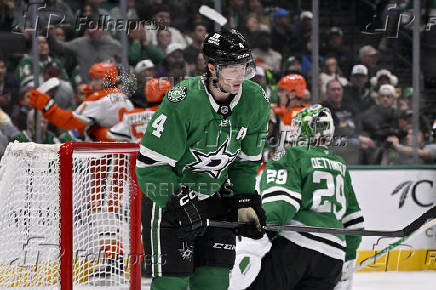 NHL: Anaheim Ducks at Dallas Stars