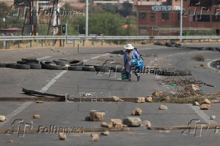 Bloqueos de afines a Morales derivan en enfrentamientos y pérdidas millonarias en Bolivia