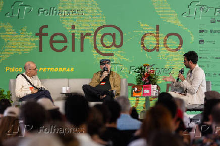 Mesa 'Alexandrinos Heróicos' na Feira do Livro de SP