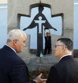 Israel's Foreign Minister Gideon Sa'ar visits Kyiv