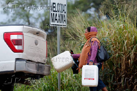 Fuel shortages threaten harvests in Bolivia as crisis deepens