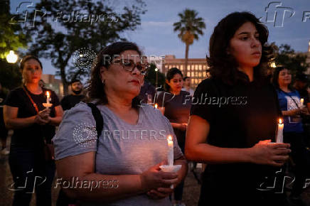 Vigil in memory of Texas flooding victims, in San Antonio