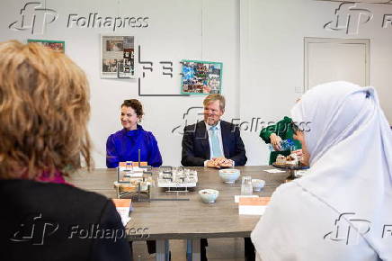 Dutch King Willem-Alexander visits winner Appeltje van Oranje Al Amal