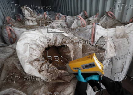 Thai customs seize over 700 tons of illegal imports, hazardous waste