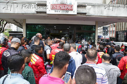 Lanchonete em SP vende lanche de pernil a R$ 1,99 na Black Friday