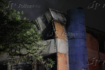 Incêndio na PUC-PR em Curitiba