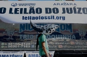 Indígenas protestan contra una subasta petrolera en Brasil por amenazar la Amazonía