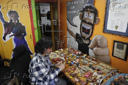 Colombia moldeada en plastilina, un arte contra la inmunidad al dolor ajeno