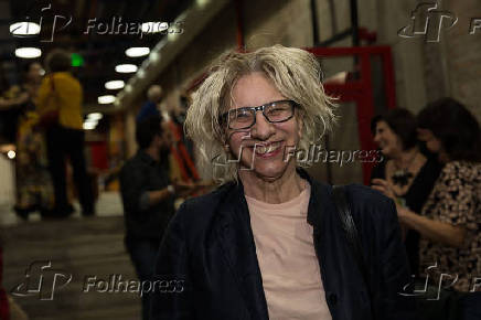 Retrato da dramaturga Denise Stokolos