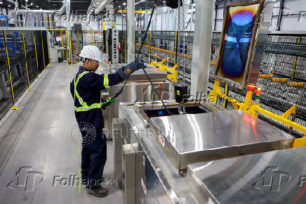 Magna Aluminum Profile's new facility is North America's fully-electric and automated aluminum extrusion line, in Salaberry de Valleyfield