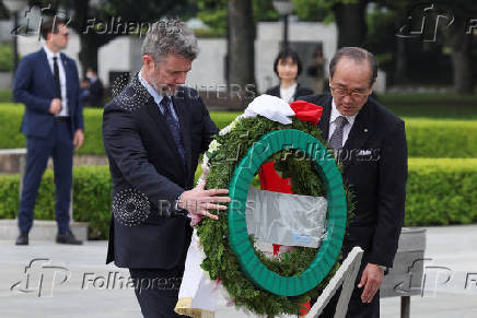 Denmark's King Frederik X pays respects to atomic bomb victims at Hiroshima Peace Memorial Park