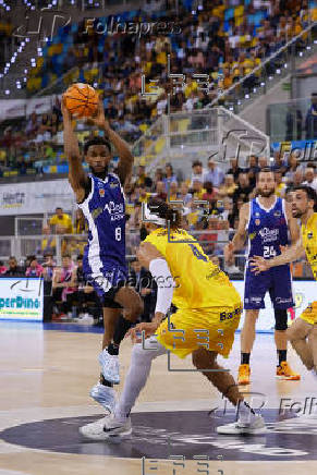 Dreamland Gran Canaria vs Valencia Basket