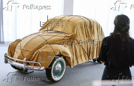 Wrapped 1961 Volkswagen Beetle Saloon showcased in Berlin